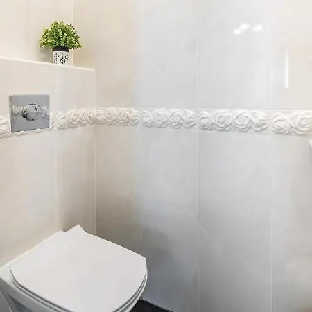 아파트 Luxurious At Center 부다페스트