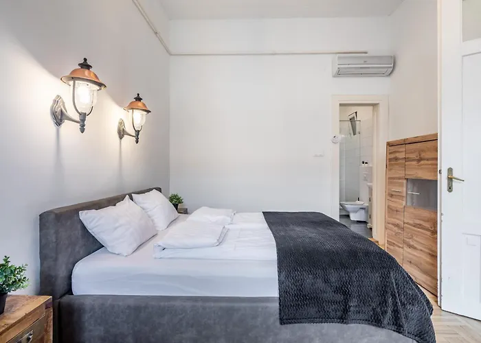 Lägenhet Luxurious At Center *